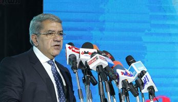 وزير المالية لبلومبرج: ندرس التحول إلى الاقتراض طويل المدى لأنه أقل تكلفة (خبر)