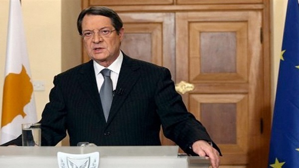 الرئيس القبرصي يعيد لمصر 14 قطعة أثرية (خبر)