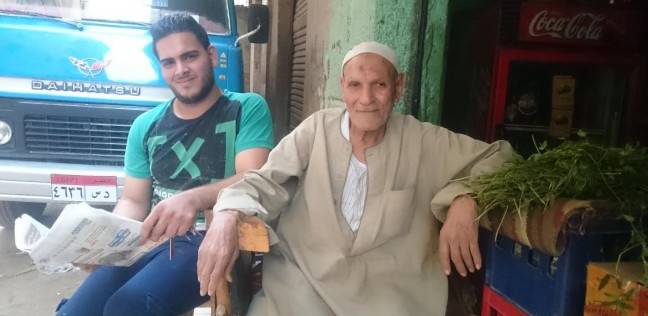 أشهر قارئ جرائد بعزبة خيرالله.. «أُمى» (فيتشر)