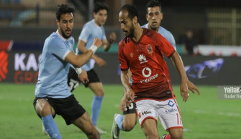 الأهلي يفاوض شقيق مدافع الزمالك (خبر)