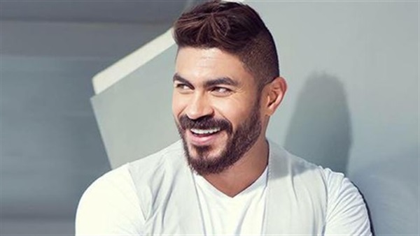 خالد سليم: "دمي حامي عشان كده مينفعش أتجوز فنانة" .. فيديو (خبر)
