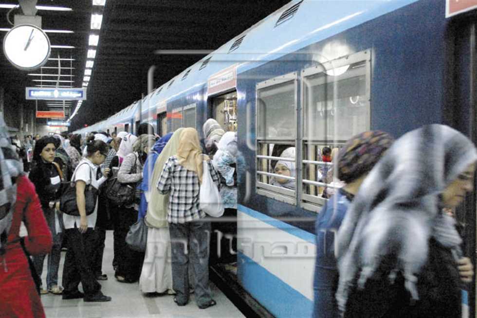 تفاصيل التحقيقات مع متهمي «مترو حلوان»: نشروا فيديو جلوسهم على القضبان بـ«يوتيوب» (خبر)