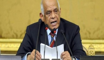 رئيس البرلمان: وجود حزب للأغلبية سيسهم في تسهيل مناقشات مشروعات القوانين (خبر)