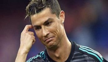 محمد صلاح يُجبر كريستيانو رونالدو على ترك ريـال مدريد حال انتقاله للملكي (خبر)