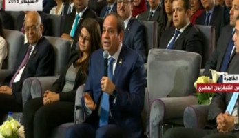 فيديو.. السيسي يكشف سبب عدم شعور المواطن بالتحسن الاقتصادي (خبر)