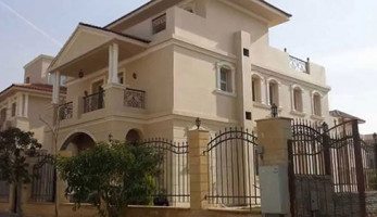 تفاصيل هروب 3 من «عصابة البروفيسور» المتهمين بسرقة فيلا التجمع (خبر)