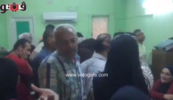 مدير مدرسة القومية يطرد أهالي طالبوه بمستند رسمي للمصروفات (فيديو) (خبر)