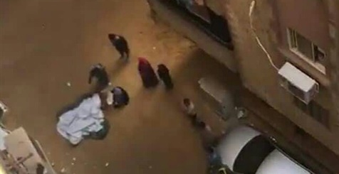 «الانتحار يأسا».. ضائقة مالية تدفع مهندسا إلى القفز من الدور السادس.. الشاب الثلاثيني هدد زوجته بالانتحار أو الطلاق.. و«مش لاقي آكل» آخر كلماته في الحياة (فيديو وصور) (ريبورتاج)