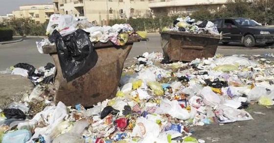 رئيس محلية النواب يجدد تهديده باستجواب الحكومة بسبب ملف القمامة.. الحسيني: «الخرفان مش ملاحقة على مقالب الزبالة».. ورئيسة مدينة بنها: «عمال قطاع النظافة كسر وأصحاب مرض» (ريبورتاج)