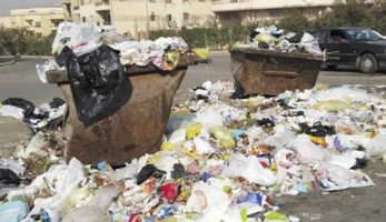 رئيس محلية النواب يجدد تهديده باستجواب الحكومة بسبب ملف القمامة.. الحسيني: «الخرفان مش ملاحقة على مقالب الزبالة».. ورئيسة مدينة بنها: «عمال قطاع النظافة كسر وأصحاب مرض» (ريبورتاج)