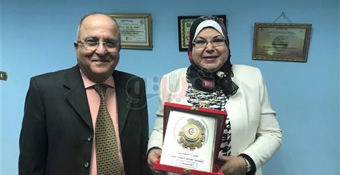 أول صماء تدخل كلية الطب.. «الحياة لا تقف في محطة» (صور) (فيتشر)