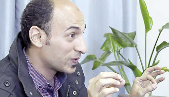 مصرى بأمريكا يعيد 10 آلاف دولار ذهب لصاحبها: دينى أمرنى بذلك (ريبورتاج)