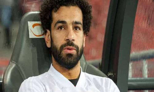 صورة – إزالة صورة صلاح من طائرة المنتخب (خبر)