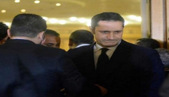 بالفيديو.. مظاهرة في مسجد الحسين والسر علاء مبارك (ريبورتاج)