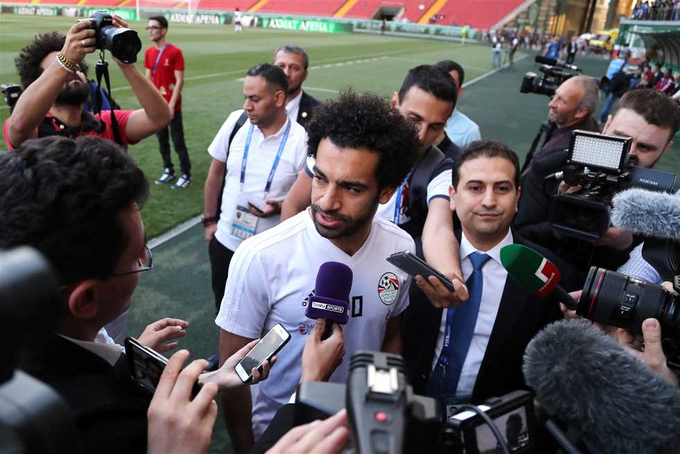 الجالية العربية بيكاتيرنبورج الروسية للمشجعين المصريين: «بلاش فهلوة.. وانسوا البنات»