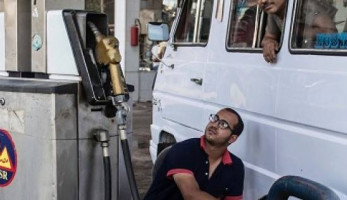 الكروت الذكية سلاح الحكومة لتخفيف لهيب أسعار الوقود