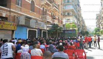قوانين المقاهى فى المونديال: ادفع ٤٠ جنيهاً مقدماً.. والباقى بعد الشوط الأول