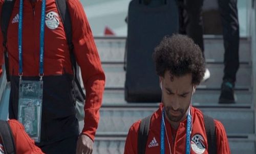 بالصور.. بعثة منتخب مصر تعود إلى جروزني والحزن يكسو الوجوه