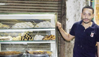 بواقى الكعك لـ«الغلابة»: الأفران تقدم أسعاراً مخفضة.. والإقبال ضعيف