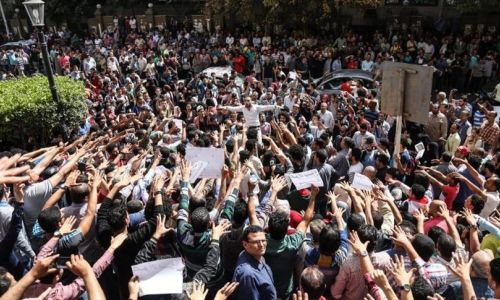 "اتفاقية ترسيم الحدود".. من تظاهر على سلم النقابة إلى براءة 7 شباب