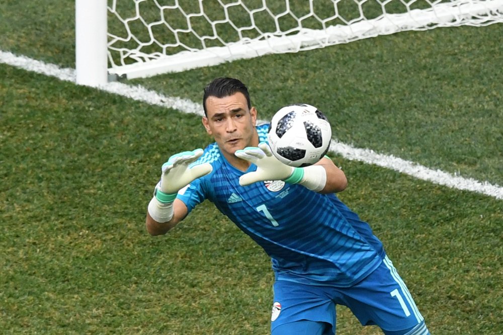 «الحضري» أكبر حارس مرمى يتصدى لركلة جزاء في تاريخ كأس العالم