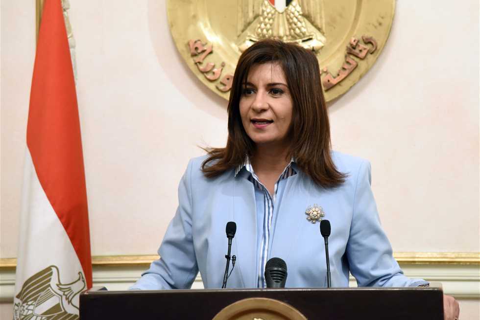 والدة طالب مصري في بولندا تستغيث بوزيرة الهجرة: ابني ضحية حادث عنصري.. أحدثوا له عاهة