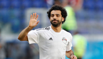لماذا قرر محمد صلاح البقاء مع ليفربول؟.. الشعبية الطاغية بين جماهير الريدز والتعلم من درس كوتينيو.. الانضمام لجيرارد وفاولر وإيان راش فى قائمة أساطير النادى.. والابتعاد عن ضغوطات ريال مدريد وصافرات الاستهجان