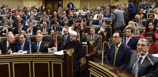 "انت بتحرض الوزراء علينا".. مشادة بين عبدالعال ونائب بسبب "الطلبات" (خبر)