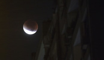 البحوث الفلكية: مصر تشهد أطول خسوف كلى للقمر فى القرن الـ 21 يوم 27 يوليو