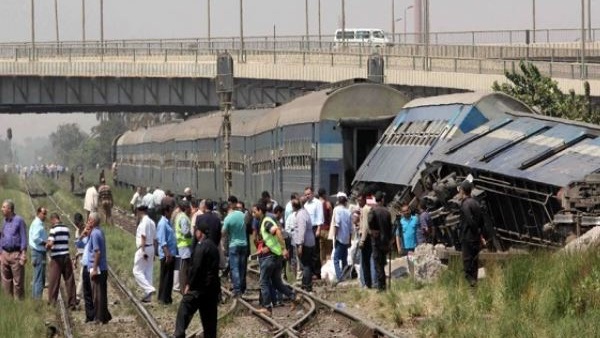 سائق قطار يوقف رحلته لشراء الطعام.. ووزارة النقل تتحرك (فيديو)