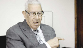​​مكرم محمد أحمد يغادر نيابة أمن الدولة بعد التحقيق معه