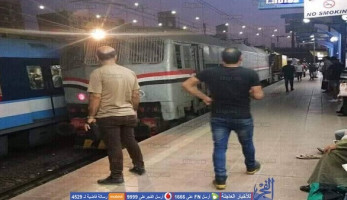 'المترو' تكشف أسباب دخول جرار سكة حديد محطة غمرة (صور)