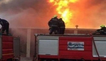 انتداب المعمل الجنائي لمعاينة حريق مصنع أدوية بأكتوبر