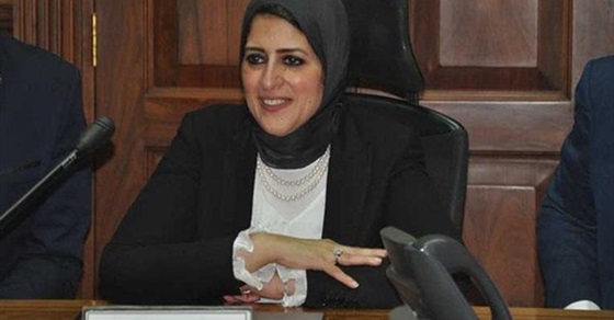 نائب لوزيرة الصحة: أنا شايفك اتخضيتى.. ماتشليش هم يابنتي