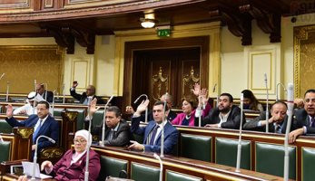 البرلمان يوافق على منح الجنسية للأجانب المقيمين بوديعة أكثر من 7 ملايين جنيه