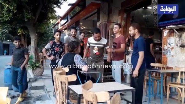 شاهد.. "قهوجي" يضرب ويسحل سيدة بمساكن زينهم