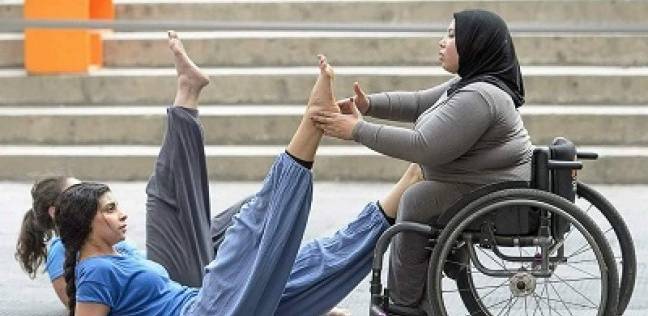 «منة» ترقص على كرسى متحرك: الإعاقة لا تمنع الاستمتاع بالحياة