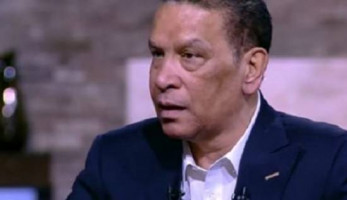 "مضى العمر يا ولدي".. تجربة وحيدة ارتدى فيه محمد شرف ثوب "المؤلف"