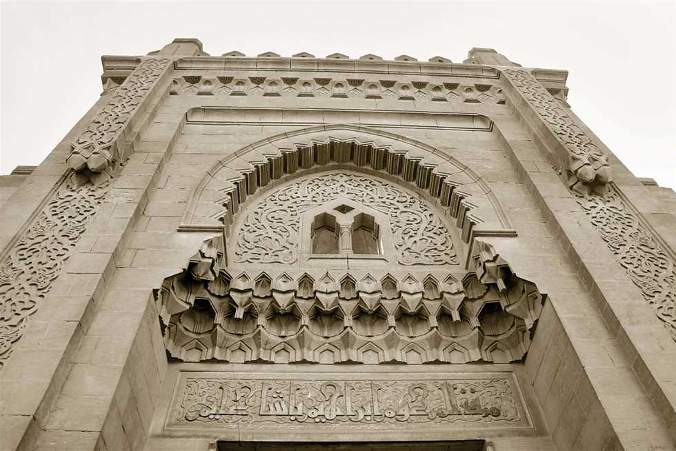 ثروة فى المعمار.. وآية فى الذوق والجمال: زيارة جديدة لمقابر القاهرة التراثية (تحقيق)