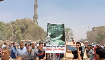 أسرته كانت تنتظر تحديد موعد الزفاف.. تشييع جثمان «شهيد العريش» بالخانكة (صور)  | المصري اليوم