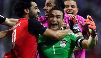 بعد اعتزال الحضرى اللعب دوليًا.. "فيفا" يودع صاحب الرقم القياسى فى كأس العالم.. "كاف": شكرًا يا أسطورة أفريقيا.. "BBC": اعتزال كبير الحراس.. ودويتشه فيله: نهاية مسيرة لا تُنسى بعد عقدين من النجاح