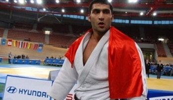 «عبد الموجود» يهزم لاعب إسرائيل ويتأهل لنهائي الجائزة الكبرى للجودو