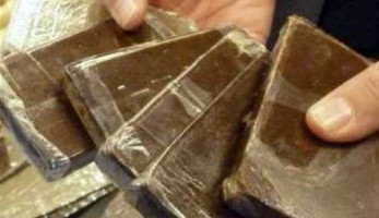 هرب وترك زوجته بالمخدرات فألقت أجهزة الأمن بالقليوبية القبض عليها