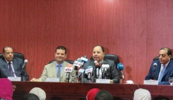 وزير المالية: بدء التحصيل الإلكتروني للمدفوعات الحكومية من يناير 2019