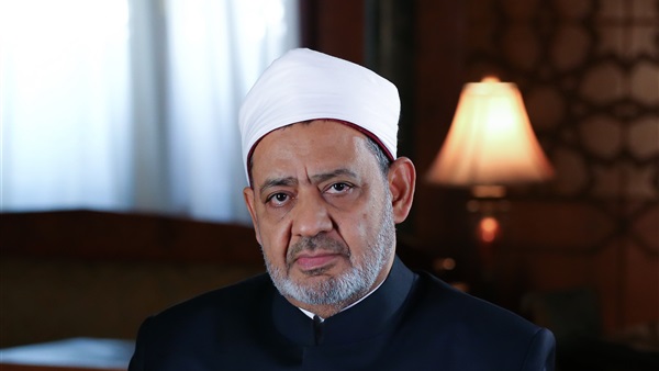 شيخ الأزهر يقرر صرف شهر إضافي لمستحقي الزكاة لمواجهة أعباء العام الدراسي الجديد