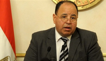 وزير المالية يكشف موعد رفع أسعار الوقود