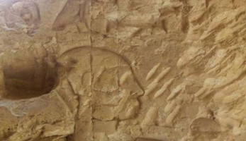 بالصور.. اكتشاف مقبرة فرعونية بالقرب من هرم سونسرت الأول