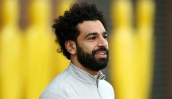 أمن فندق المنتخب يمنع طفلة من الوصول لغرفة محمد صلاح