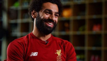 بالفيديو.. محمد صلاح يرقص في فرح شعبي