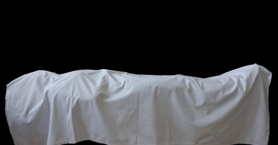 أمين الفتوى يحذر من الاحتفاظ  بملابس المتوفي ومتعلقاته الشخصية